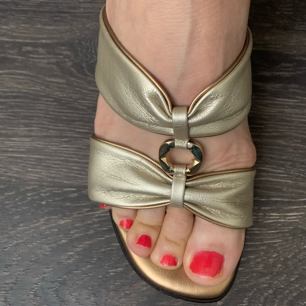 Wedge heels